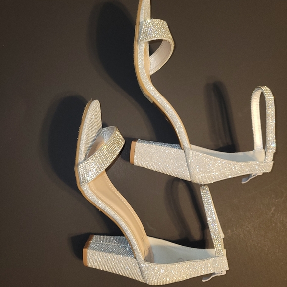 Silver Rinestone Heels - Picture 4 of 6